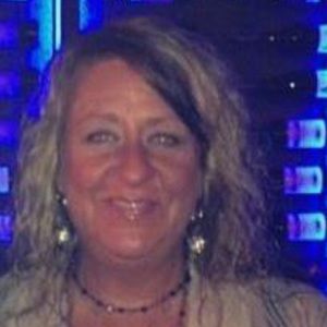 Meet your Posher, Lorie